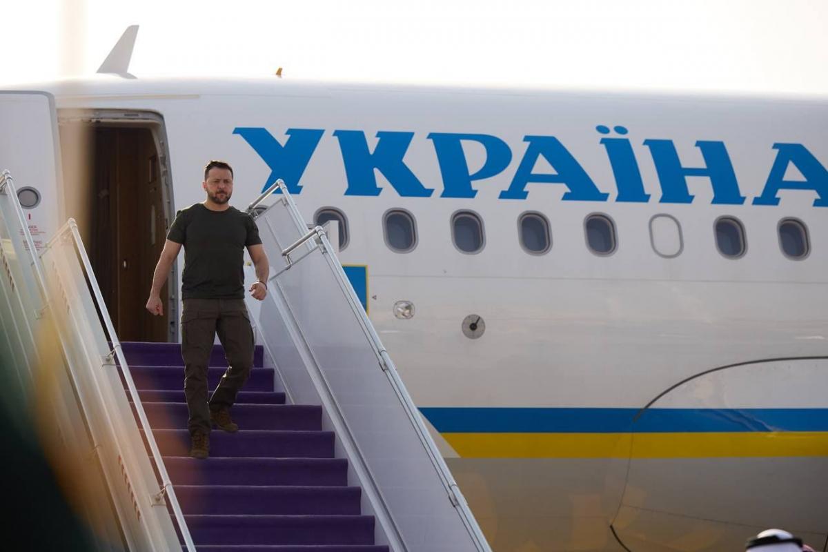 Зеленский прилетел в Саудовскую Аравию / фото Zelenskiy / Official Зеленский прилетел в Саудовскую Аравию / фото Zelenskiy / Official