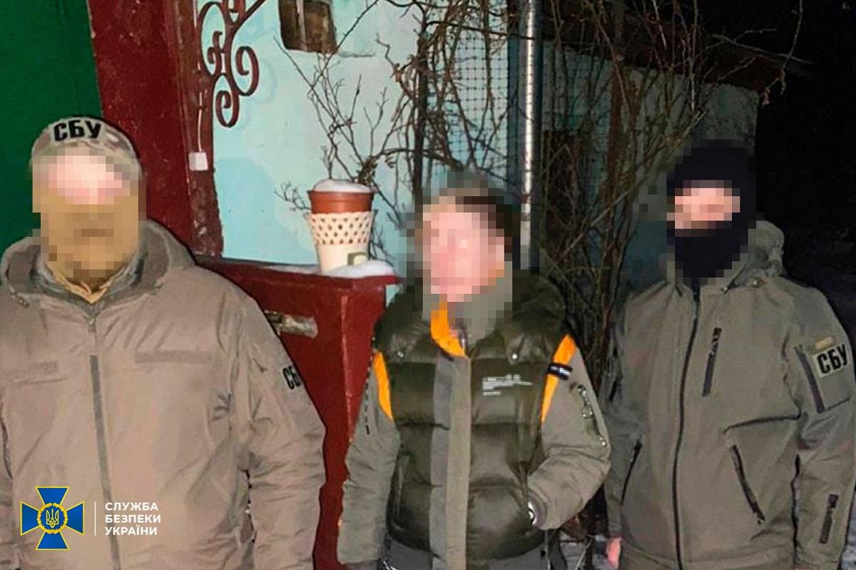 Женщина восхваляла РФ и оправдывала ракетные удары по Украине / фото СБУ Женщина восхваляла РФ и оправдывала ракетные удары по Украине / фото СБУ
