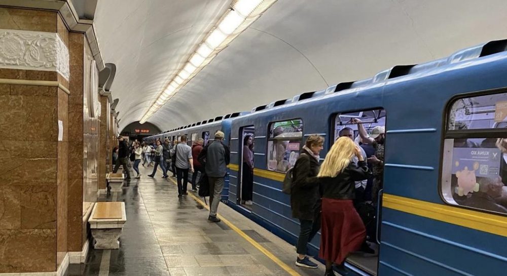 Метро Киева – названы самые опасные участки синей ветки — УНИАН
