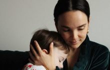 "Ему реально очень страшно": Инна Мирошниченко рассказала о фобии сына