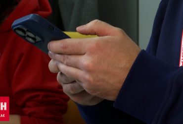 Телефонний детокс: світ масово відмовляється від використання смартфонів, але не назавжди