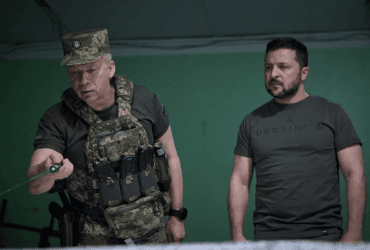 Сирський розробляє два варіанти плану подальших дій, - Зеленський в інтерв'ю CNN