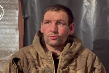 Під Авдіївкою дрон ЗСУ взяв у полон окупанта-невдаху (відео)