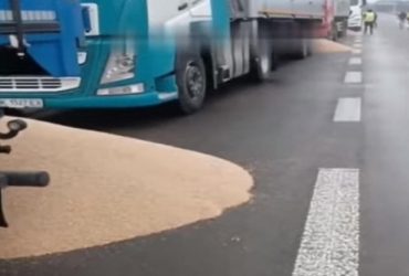 Польські страйкарі послабили блокаду кордону з Україною