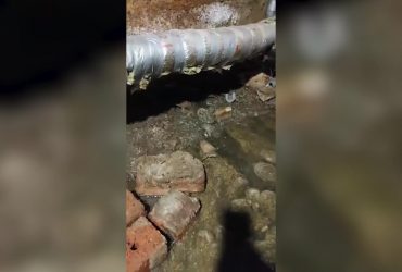 "Будинок скоро потоне в лайні": у Маріуполі – комунальна криза