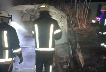 У передмісті Одеси підірвали автівку з двома людьми (фото)