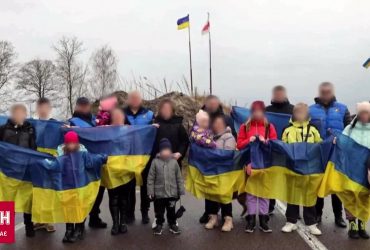 Україна повернула з окупації 11 дітей: двох довелося зустрічати зі "швидкою"