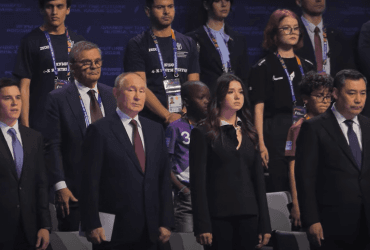 Поруч з Путіним помітили 17-річну фігуристку: що це означає