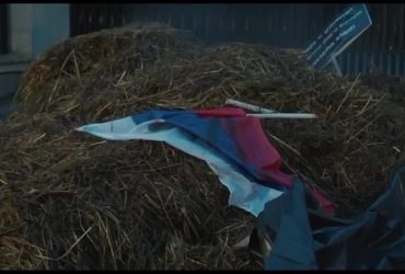 У Польщі під резиденцію посла Росії висипали дві тонни лайна