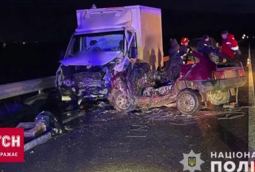 Автівку просто зім'яло: троє людей загинули, бо водій був п'яний