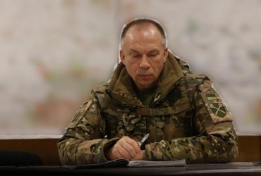 Строгий генерал: бизнесмен-доброволец рассказал об особенностях характера Сырского