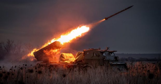 Ukrainian Defenders Destroy Record 976 Russian Artillery Systems in March: Latest Russian Army Losses Revealed