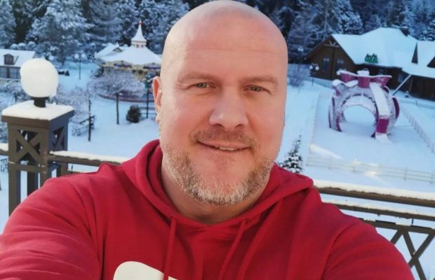 "Я вижив": боксер В'ячеслав Узелков потрапив до лікарні