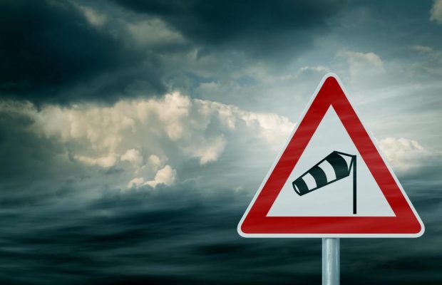 Вслед за экстремальной жарой отдых туристам в Европе портят жуткие ливни