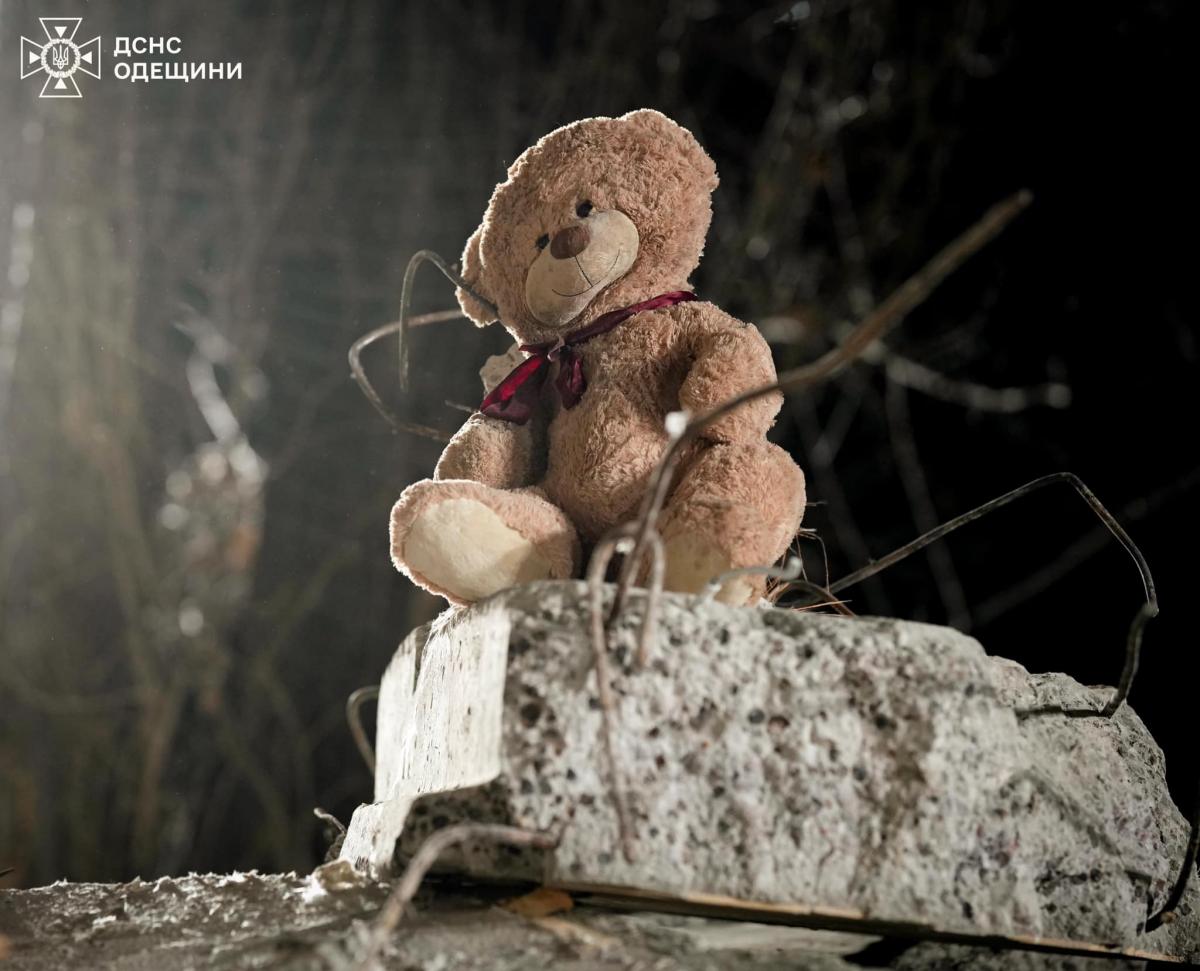 Стали відомі важливі подробиці удару росіян по Одесі / фото ДСНС Одеської області