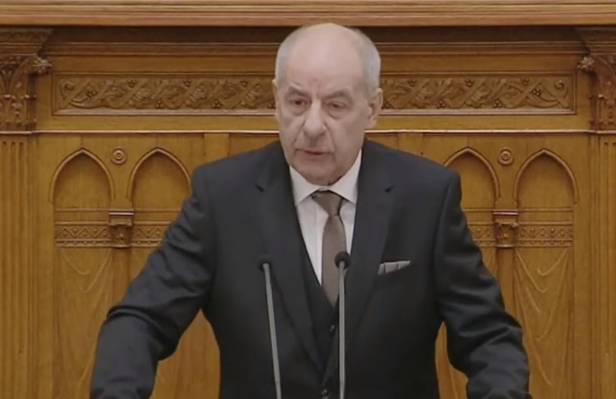 Новий президент Угорщини Тамаш Шуйок підписав протокол щодо ратифікації про вступ Швеції до НАТО / скріншот Новий президент Угорщини Тамаш Шуйок підписав протокол щодо ратифікації про вступ Швеції до НАТО / скріншот