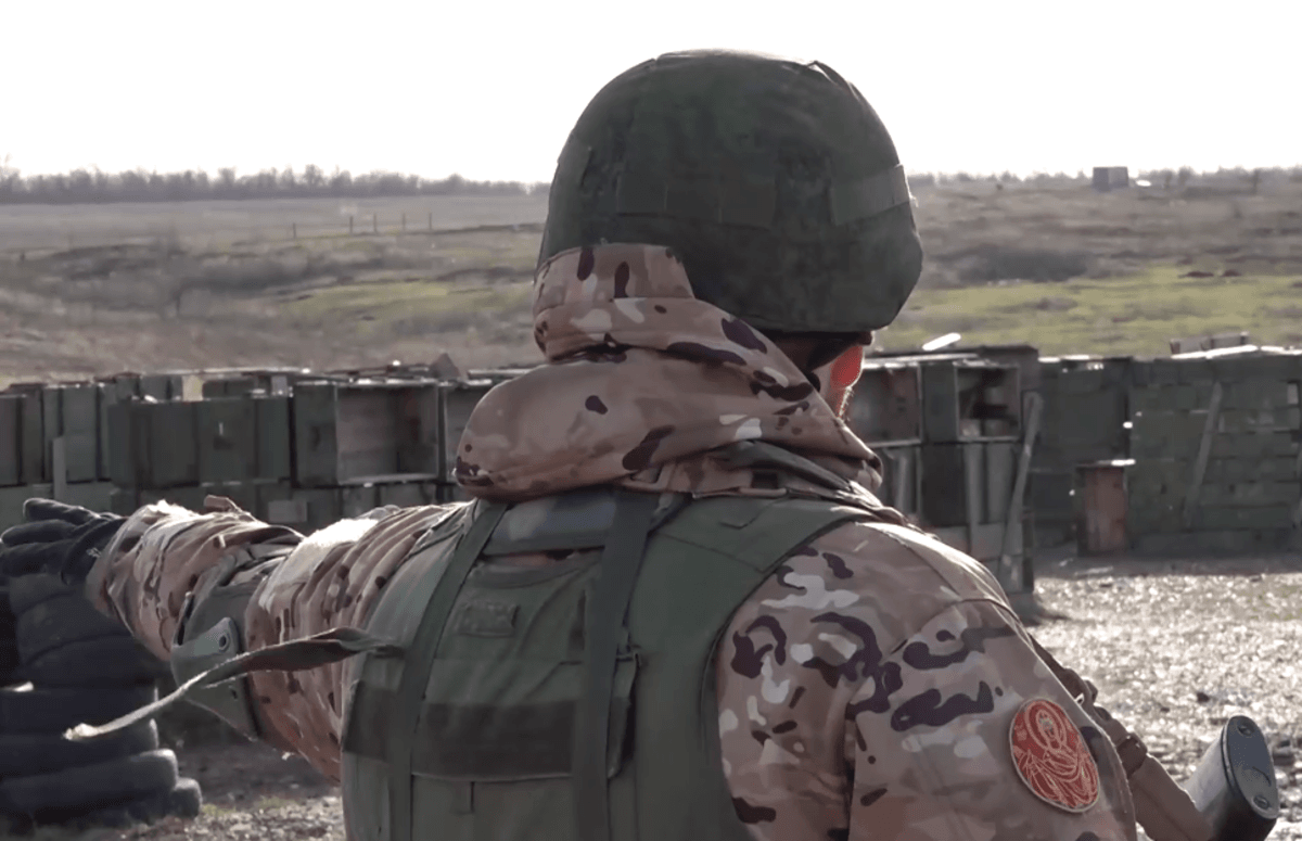 События разворачиваются в воинской части Приморского края, угрожают войной 43 россиянам / скриншот