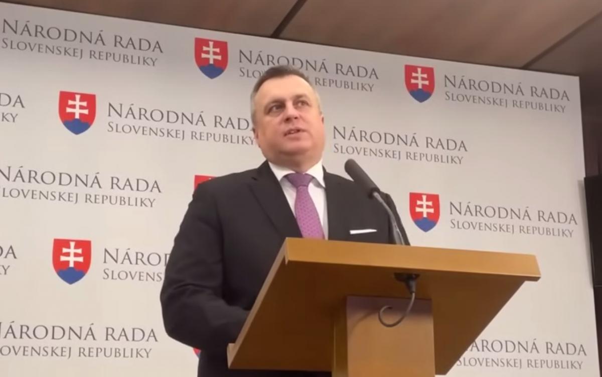 Андрей Данко стверджує, що РФ не є агресором, а лише відстоює власні інтереси / скріншот Андрей Данко стверджує, що РФ не є агресором, а лише відстоює власні інтереси / скріншот