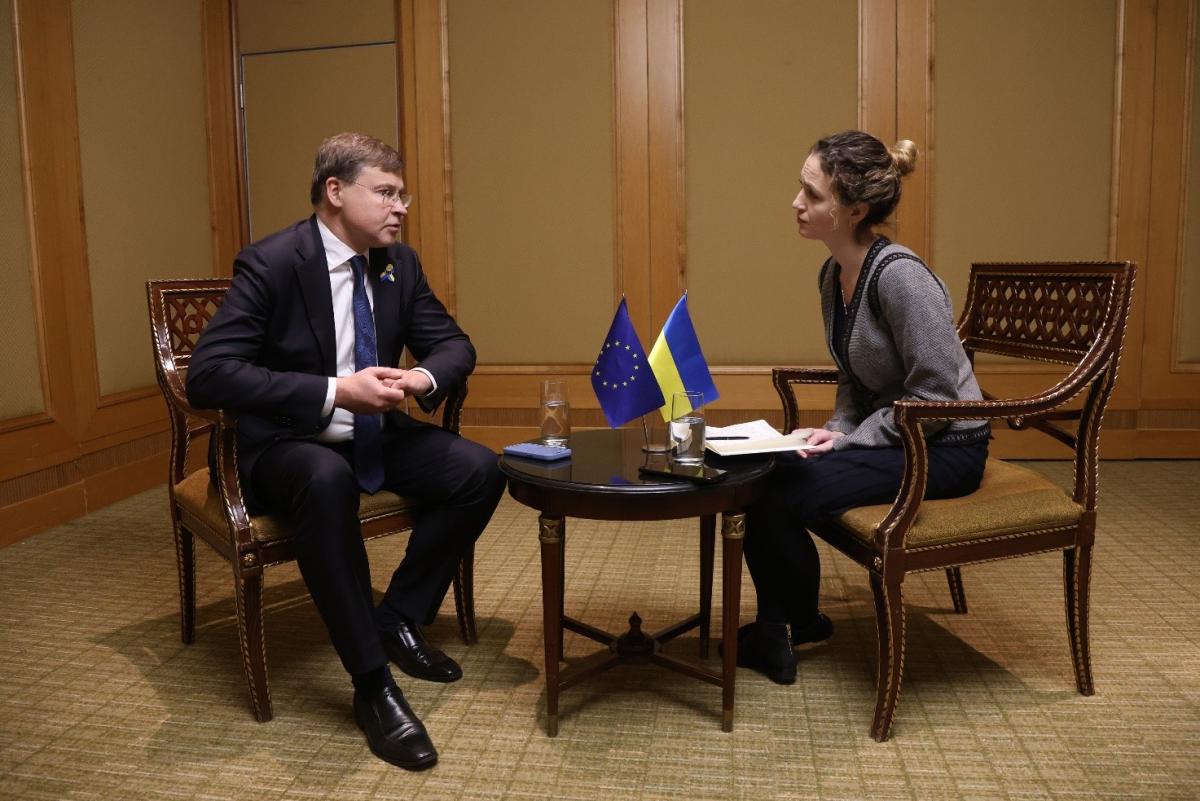 Dombrovskis promised to raise the "Ukrainian issue" regarding the border in Warsaw / photo by Viktor Kovalchuk, UNIAN