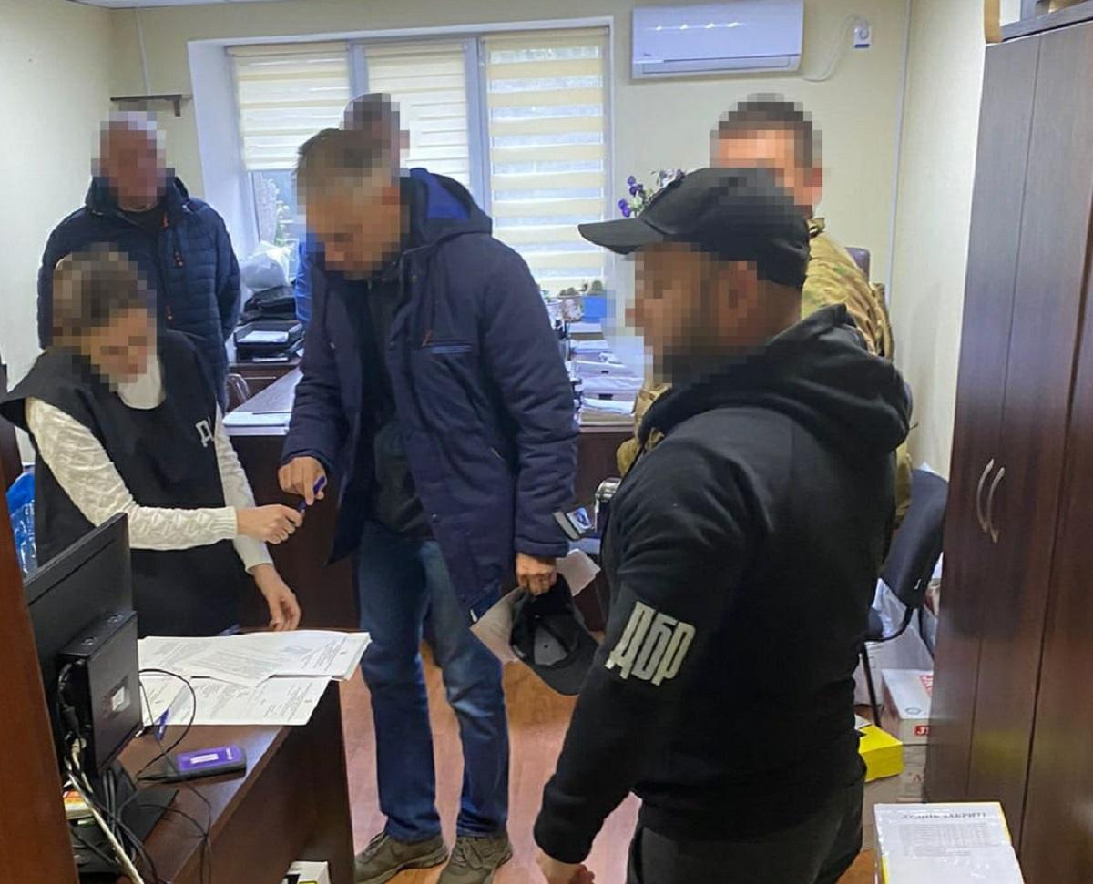 Під час вторгнення російських окупантів він одним з перших підтримав ворога / фото ДБР Під час вторгнення російських окупантів він одним з перших підтримав ворога / фото ДБР