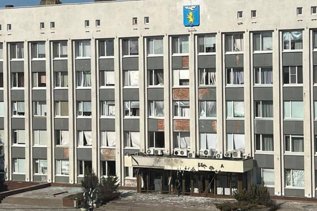 Дрон атаковал администрацию Белгорода / фото t.me/bazabazon Дрон атаковал администрацию Белгорода / фото t.me/bazabazon