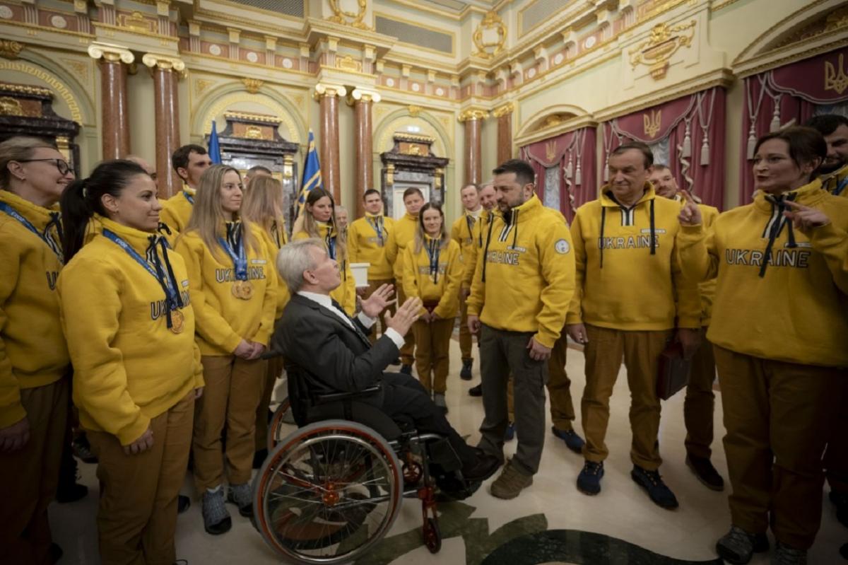 Zelensky congratulated the Ukrainian deflympians on their victory at the 2024 Winter Games / photo president.gov.ua