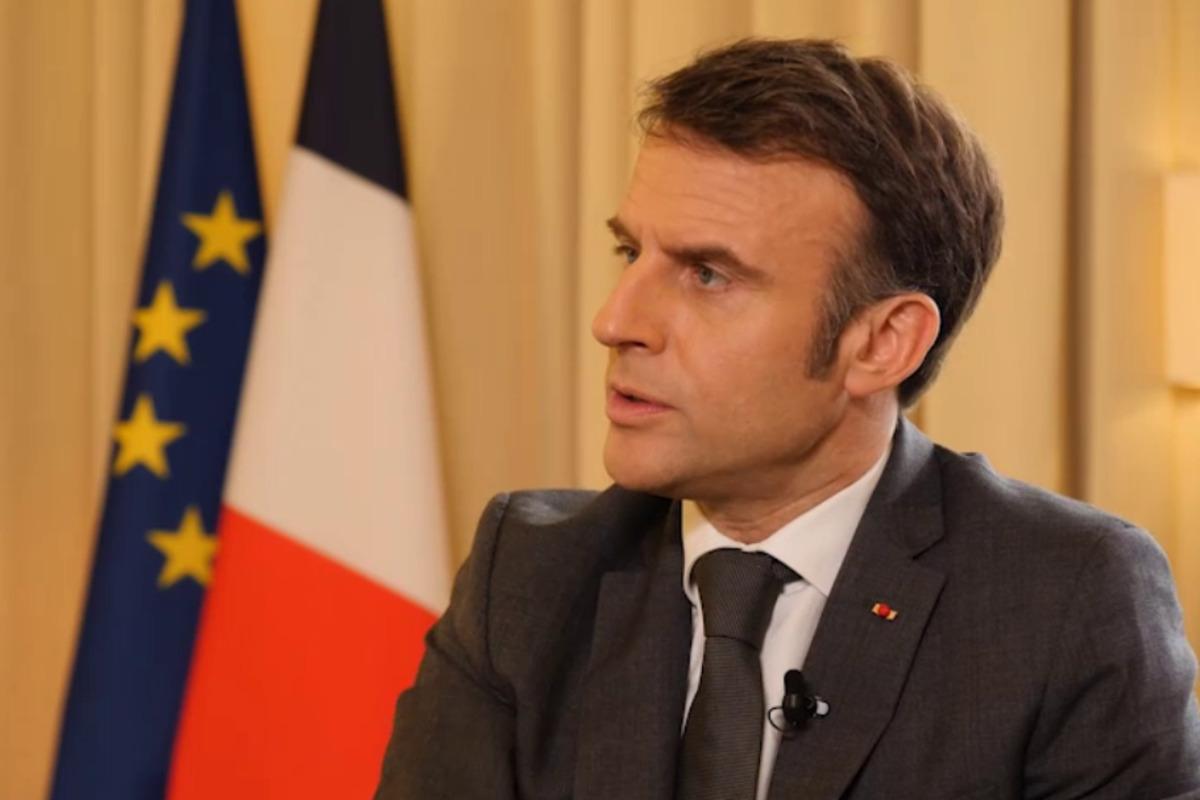 Макрон висловився про відновлення контактів із диктатором Путіним / фото скріншот Макрон висловився про відновлення контактів із диктатором Путіним / фото скріншот