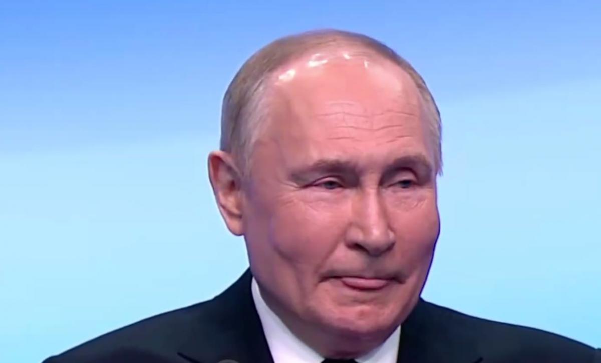 Путин снова заговорил о "санитарной зоне" / Скриншот из видео Путин снова заговорил о "санитарной зоне" / Скриншот из видео