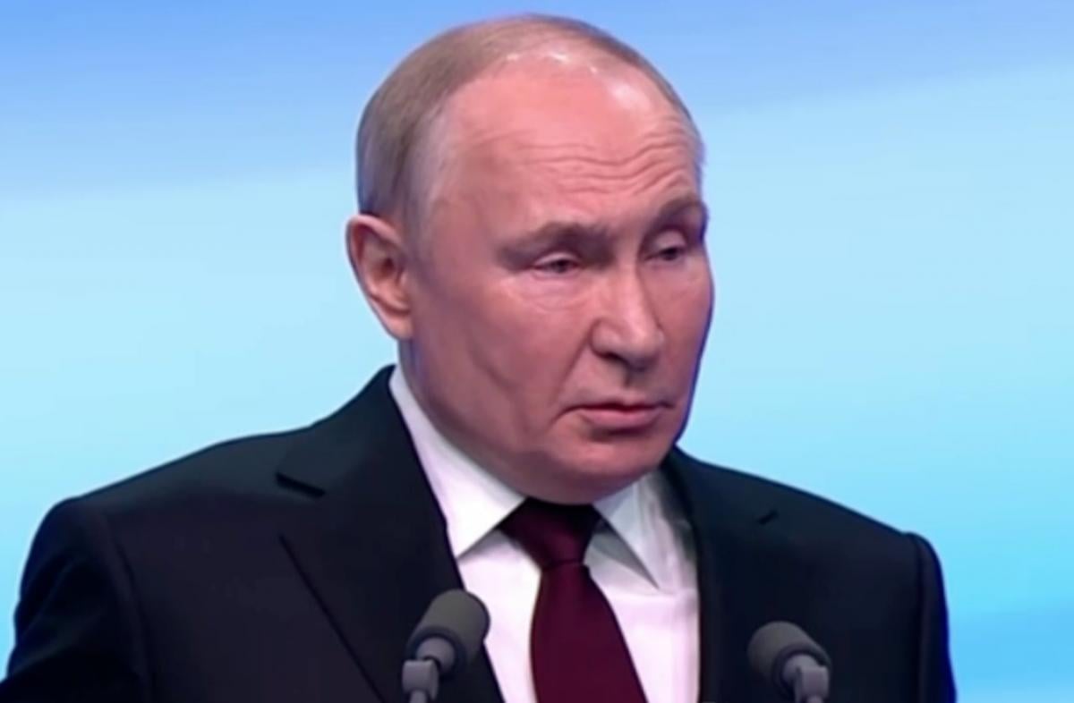 Путин провел кадровые изменения в Минобороны РФ / скриншот из видео Путин провел кадровые изменения в Минобороны РФ / скриншот из видео