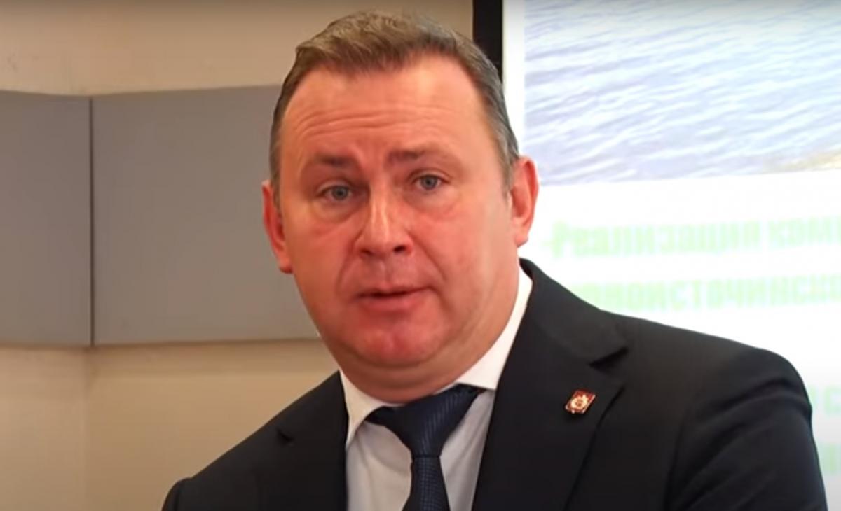 Мэр Нижнего Тагила пообещал уволить всех госслужащих, которые не ходили на выборы президента РФ / скриншот Мэр Нижнего Тагила пообещал уволить всех госслужащих, которые не ходили на выборы президента РФ / скриншот