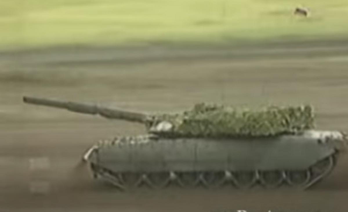В России заговорили о танке Т-100 / скриншот В России заговорили о танке Т-100 / скриншот