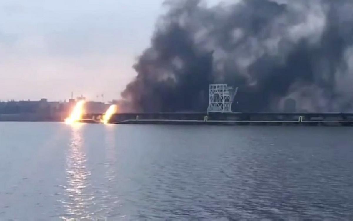 На ДніпроГЕС є багато попадань у самі агрегати / скріншот На ДніпроГЕС є багато попадань у самі агрегати / скріншот