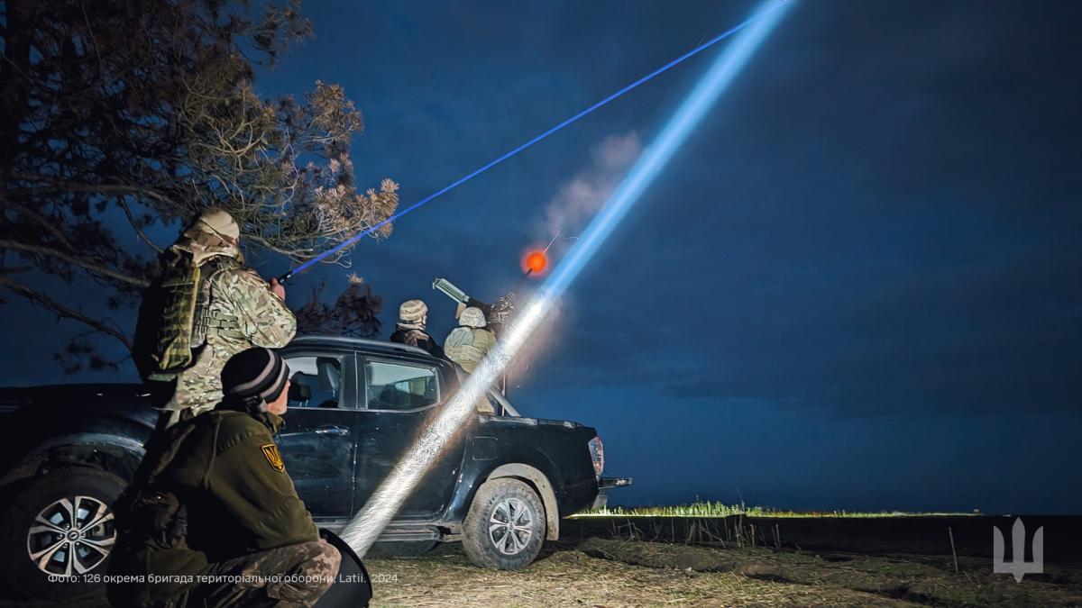 Украинские военные отбили воздушную атаку / фото 126 отдельная бригада территориальной обороны г. Одесса Украинские военные отбили воздушную атаку / фото 126 отдельная бригада территориальной обороны г. Одесса