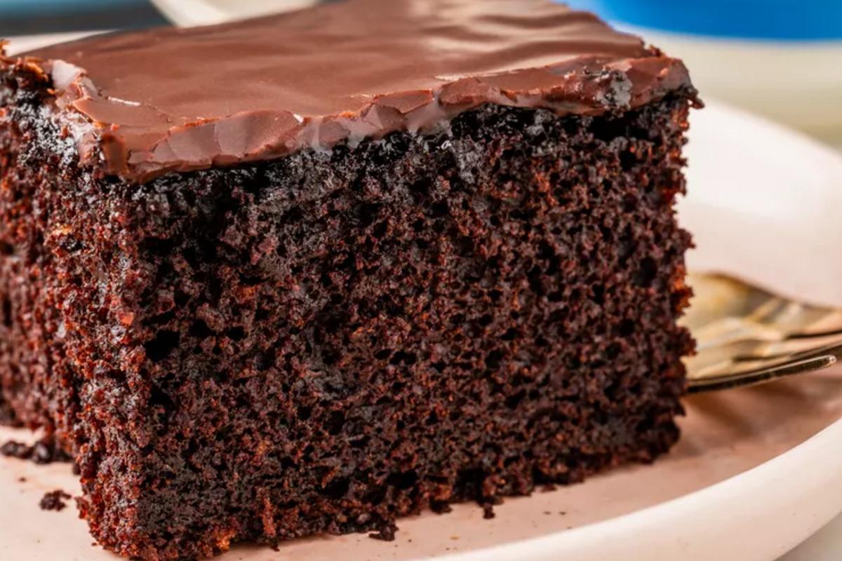 Торт "Депрессия" удивит вкусной шоколадной серединкой / фото Simply Recipes / Mark Beahm Торт "Депрессия" удивит вкусной шоколадной серединкой / фото Simply Recipes / Mark Beahm