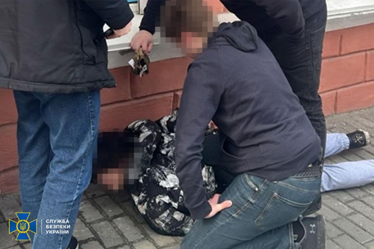 СБУ затримала зрадника / фото СБУ СБУ затримала зрадника / фото СБУ