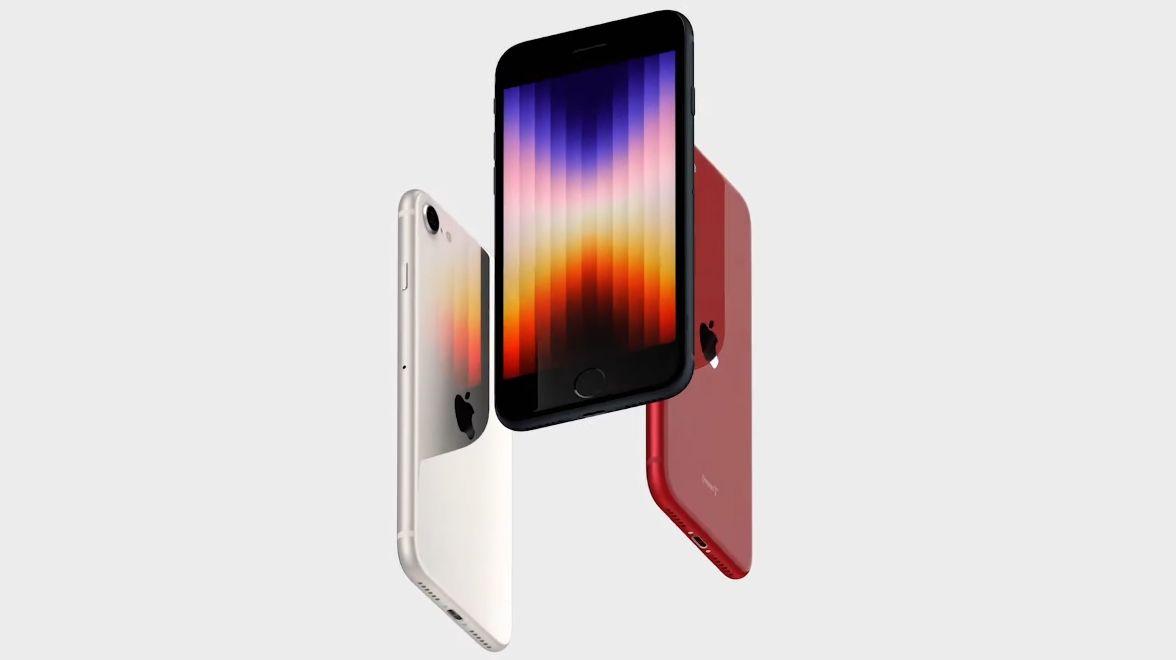 iPhone SE 2022 – самый доступный айфон на рынке и "топ за свои деньги" / фото Apple