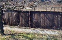 При ударе оккупантов по Днепропетровской области погиб юноша, его брат в тяжелом состоянии