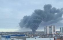 В Санкт-Петербурге прогремел взрыв возле аэропорта: бушует мощный пожар (видео)