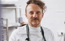Шеф-повар Евгений Клопотенко назвал сумму, которую зарабатывает в месяц