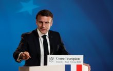 Франция хочет иметь в Украине свой ВПК и военных, - юрист-международник