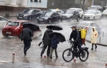 Одеться надо тепло: синоптик предупреждает о похолодании, дождях и мокром снеге в Украине