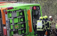 В Германии перевернулся автобус с пассажирами: среди пострадавших есть украинки