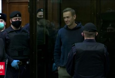 Усиленно охраняют и глушат Интернет: в Москве готовятся к прощанию с Навальным