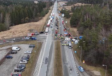 Польська поліція заблокувала групу українських водіїв біля кордону, - ЗМІ