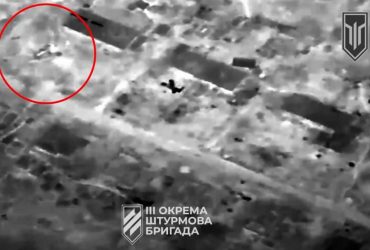 Зграя FPV-дронів 3-ї ОШБр знищила артбатарею РФ під Авдіївкою (відео)