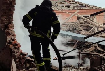 Окупанти обстріляли селище на Харківщині: є загиблий та поранені діти (фото)