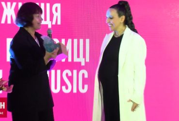 Украинки получили награду за вклад в приближение победы