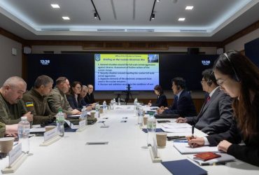 Єрмак зустрівся зі спецпредставником КНР, щоб обговорити Росію: деталі