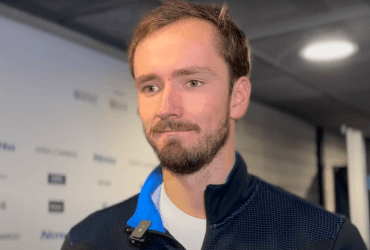 Российский теннисист Медведев будет выступать на Олимпиаде под нейтральным флагом