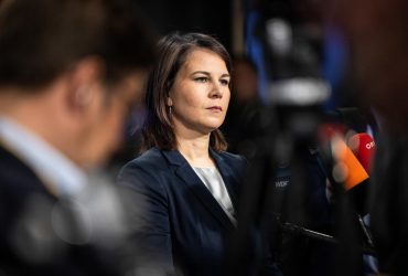 Путин готовит масштабную холодную войну: Бербок заговорила о защитном щите Украины